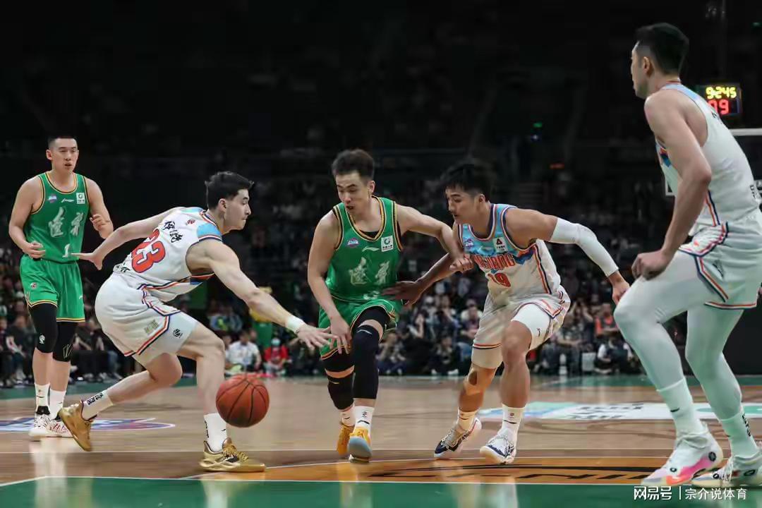 九游娱乐-CBA排名大变，四川队准备打爆辽篮，广东队连胜却收坏消息